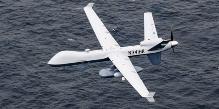 PACIFIC OCEAN — An MQ-9 Sea Guardian unmanned maritime surveillance aircraft system flies over the Pacific Ocean during U.S. Pacific Fleet’s Unmanned Systems Integrated Battle Problem (UxS IBP), 21 April 2021. UxS IBP 21 integrates manned and unmanned capabilities into challenging operational scenarios to generate warfighting advantages (source: https://media.defense.gov/2021/Apr/22/2002625588/-1/-1/0/210421-N-FC670-2014.JPG).